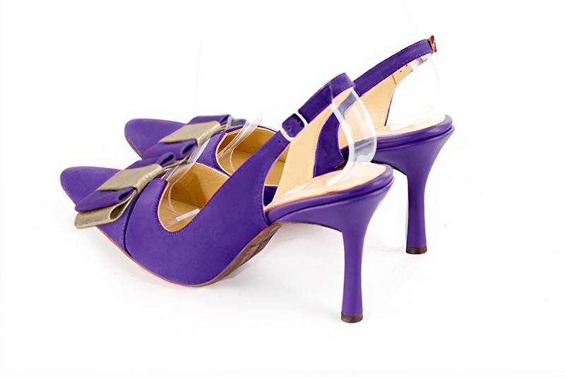 Violet purple and gold women's open back shoes, with a knot. Tapered toe. Very high spool heels. Rear view - Florence KOOIJMAN